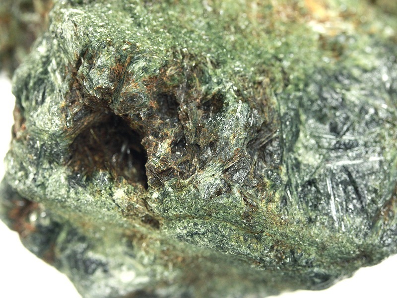 ★限定NEW★健康をもたらす『電気石』100g【MIXトルマリンさざれ】❤️ ☆限定再入荷☆健康をもたらす『電気石』100g【MIXトルマリンさざれ