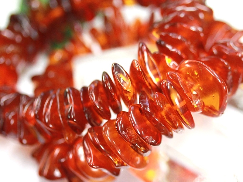 【超希少】5A天然レッドアンバー11mmブレスレット　レア　琥珀　リトアニア産　透明度抜群　一円～ 1点ものポーランド産☆古代の神秘☆濃密赤カラー☆天然琥珀☆天然石
