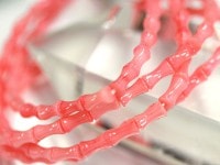 【限定入荷】天然石ブレスレット/ピンク珊瑚/ボーンカット/4×7mm/1本】【アメリカツーソン・香港展示会・世界各地出展品買い付け】|コーラル(珊瑚)