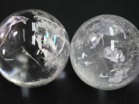 限定入荷★人気の丸玉！マダガスカル産★キラキラレインボー入り★天然石/マダガスカル産水晶ボール/ラウンド/約30〜34mm/1個【ネコポス不可】【天然石/パワーストーン】【アメリカツーソン・香港展示会