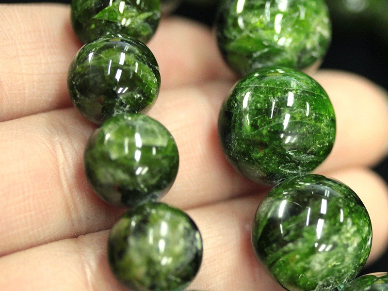 鮮やかで美しい緑の発色☆AA/天然石ブレスレット/クロムダイオプ