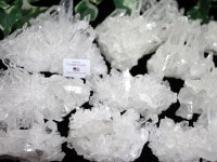 ≪原石祭り20%OFF≫【USAツーソンミネラルショー商品】極上、超希少！★虹色に輝く天然レインボー★透明度◎！キラキラ針状群生★アメリカ/アーカンソー州産★5A/天然原石/針状レインボー水晶クラスタ