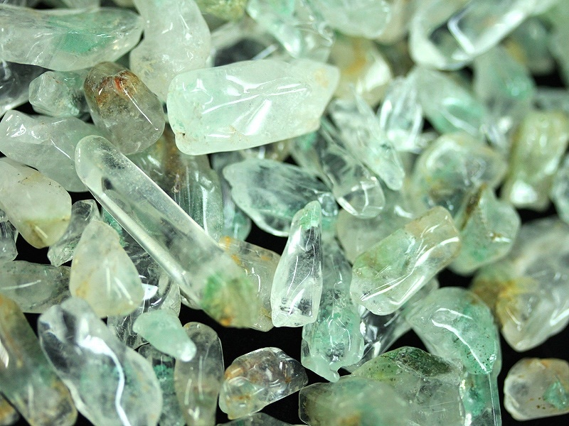 100★数量限定★希少レア石【100gエメラルドグリーンファントムさざれ】❤️ 100☆数量限定☆希少レア石【100gエメラルドグリーンファントムさざれ