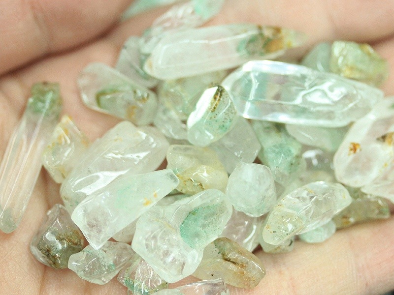 100☆数量限定☆希少レア石【100gエメラルドグリーンファントムさざれ