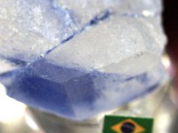 ≪原石祭り30％OFF≫【USAツーソンミネラルショー商品】超プレミア！水晶に浮かぶ深いブルー★流通量極少アイテム★ブラジル/バイーア州産★FAランク/天然原石/デュモルチェライトインクォーツ（Dum