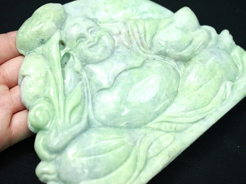 1点物】極上！天然翡翠使用☆強力な幸運・厄除けアイテム☆彫刻美術