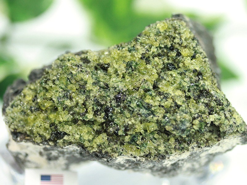 ビッグサイズペリドット母岩天然石パワーストーン