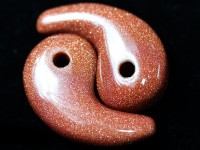 激安！限定入荷！★パワーストーン/勾玉（まがたま）/茶金石（gold stone）/Lサイズ/1個【アメリカツーソン・香港展示会・世界各地出展品買い付け】|天然石　勾玉|天然石・パワーストーン各種