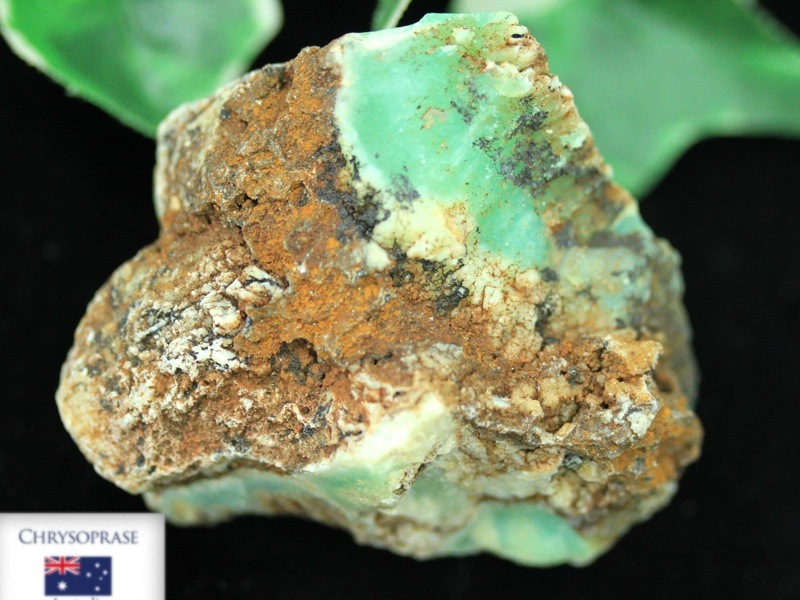 ラピスラズリー?とミャンマー翡翠　加工の残り石　原石　鉱物観賞石