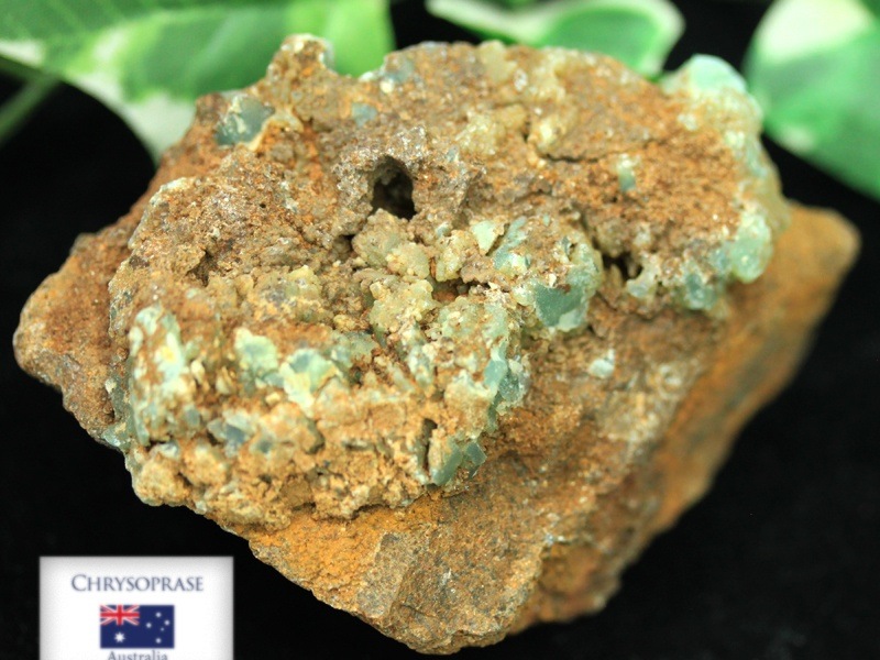 ラピスラズリー?とミャンマー翡翠　加工の残り石　原石　鉱物観賞石