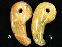 激安！限定入荷！★金運・財運の石★天然石/勾玉（まがたま）/ゴールドルチルクォーツ（ルチレイテッドクォーツ/金紅石入り水晶）/1個【アメリカツーソン・香港展示会・世界各地ミネラルショー出展品買い付け】