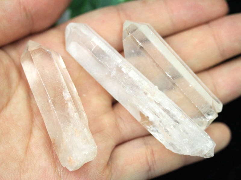 自然の作り出す美結晶！☆マダガスカル産☆天然原石