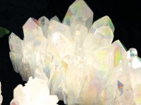 ≪原石祭り15%OFF≫人気商品★キラキラ！輝くオーラカラー★天然原石/オーラ水晶クラスター原石（クリスタル）/800-899g/1個【ネコポス不可】【天然石/パワーストーン】【アメリカツーソン・香港