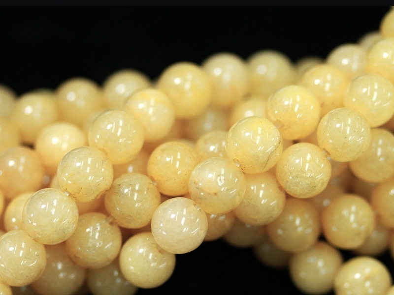 人気！☆鮮やかでカラフル☆天然石ビーズ/クリームイエロージェイド