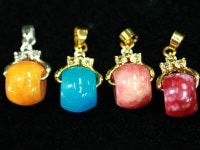 限定入荷！★繁栄・成功・健康の石として幅広い年代に定番人気★天然石/マーブル翡翠（ひすい・ジェイド・jade）ペンダントトップ/大粒タンブル/ラインストーン/ゴールドカラー/1個【天然石/パワーストー