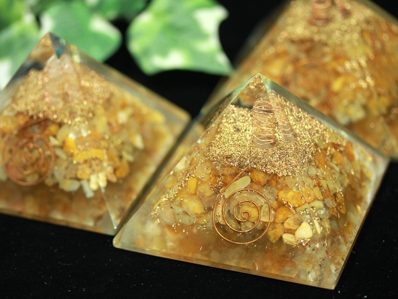 癒しのオルゴナイト❤️イエローアパタイト＋タイガーアイのハート型