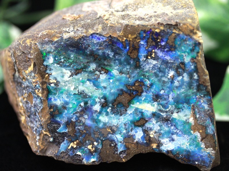 【30CT】エチオピア　オパール 原石 透明　青　紫　鉱物標本　ウェロ産 30ct エチオピア オパール 青 透明 ブルー 原石 鉱石 標本 エチオピア