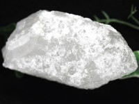 【USAツーソンミネラルショー商品】1点物★珍しい凸凹結晶★レインボー虹入り★ブラジル産★天然原石/水晶六角柱ポイント(石英/Cluster/Crystal/Quartz)/約801g/1個【天然石/