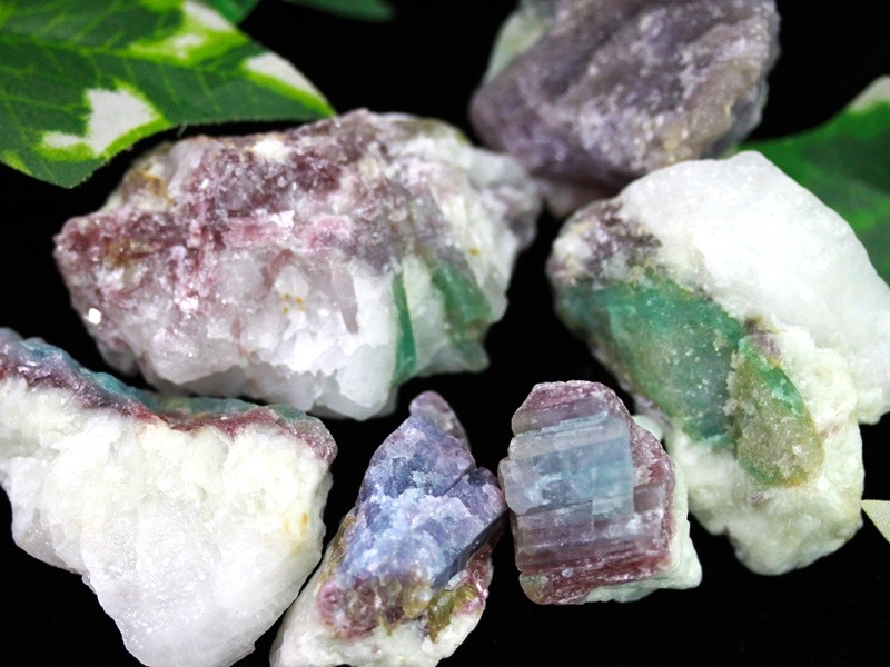 ≪原石祭り30%OFF≫【USAツーソンミネラルショー商品】世界三大希少石  