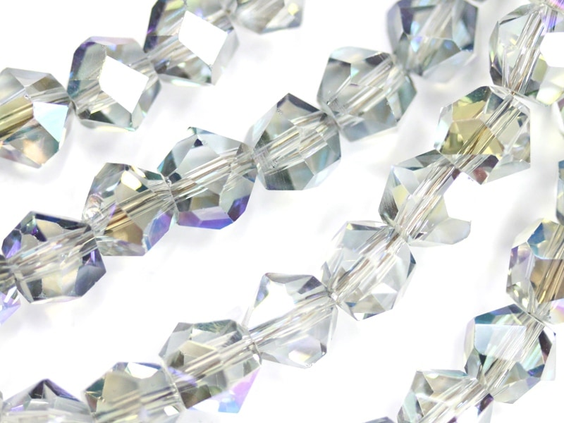 海アクアマリンとローズクオーツきらきらミラーボールカットのブレスレット アクアマリンの魅力とは？特徴や高品質な宝石の選び方を解説 | TOP