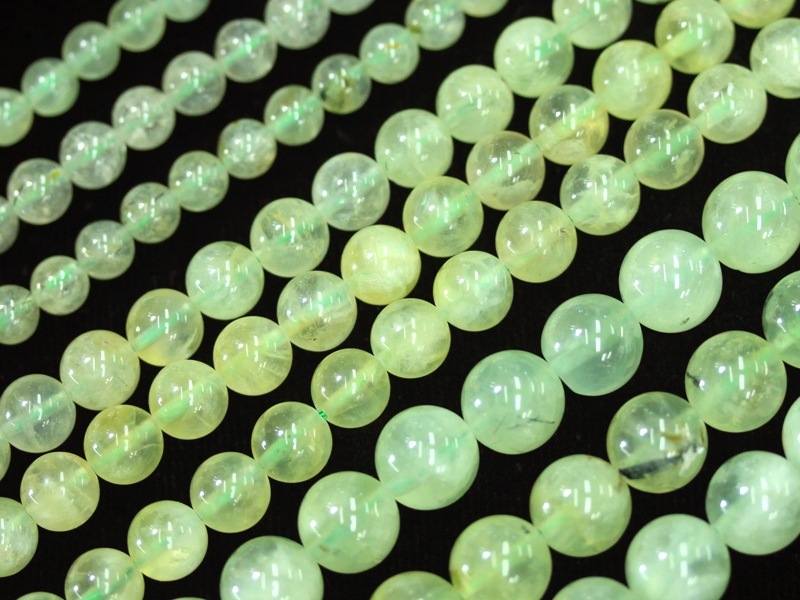 優しいマスカットカラー☆ぶどう石☆2A/天然石ビーズ/プレナイト