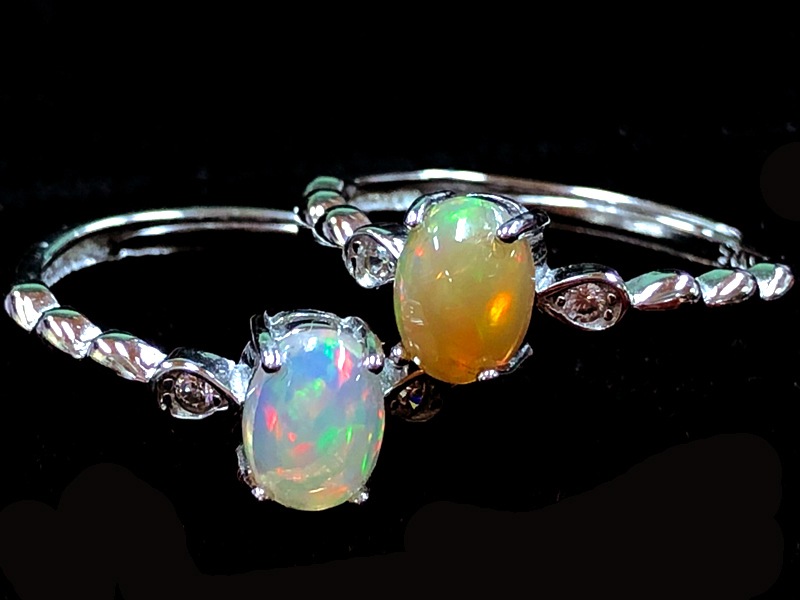 インカローズ（縞なしタイプ）とエチオピアンオパールのさざれ