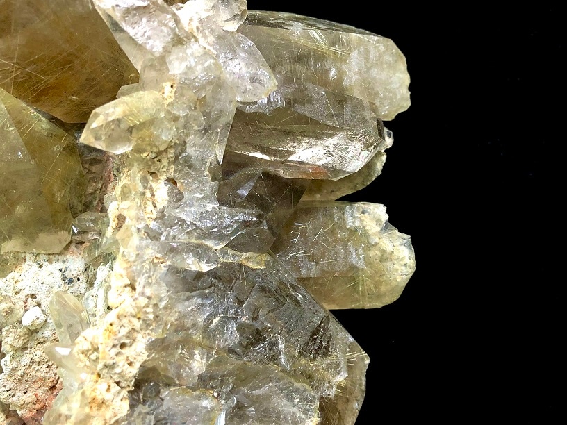 ルチルクォーツ原石　金針ぎっしり　金塊ギラギラ　新品 1粒売り】☆キラキラ金針たっぷりタイプ！☆透明度抜群・バランス良好