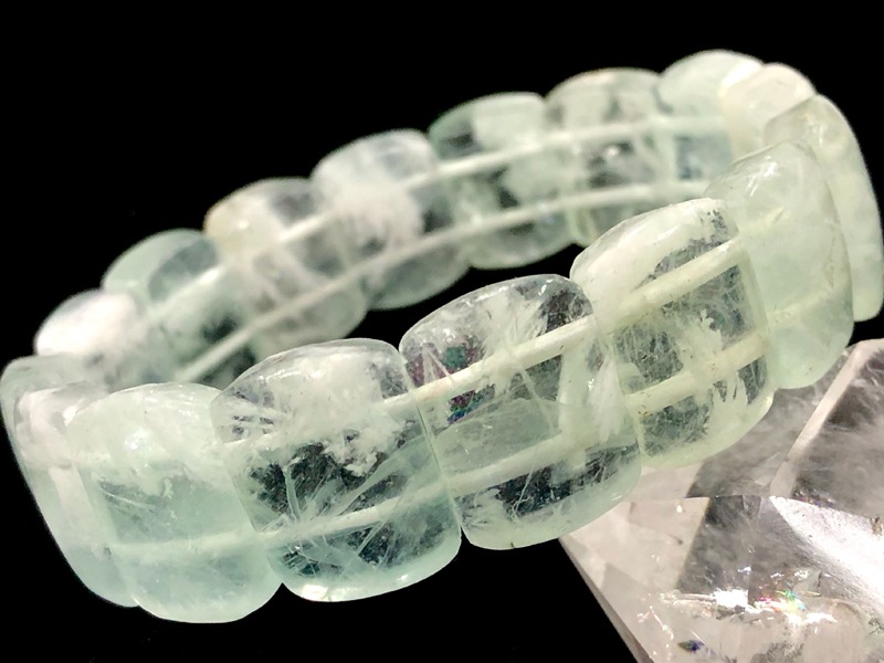 たっぷり天使の羽！☆天然石ブレスレット/エンジェルフェザーフロー