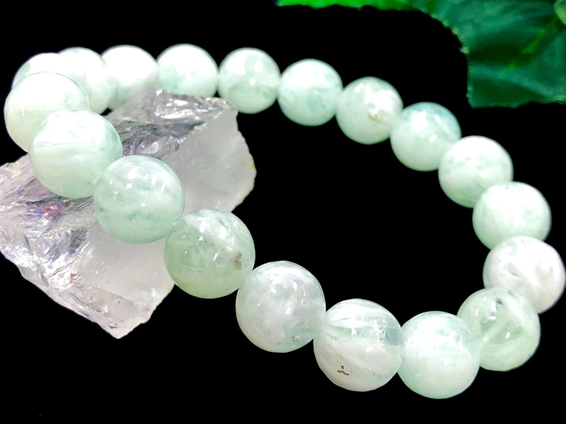 天然石　ハンドメイド　ブレスレット　エンジェルフェザーフローライト　天使の羽 たっぷり天使の羽！☆天然石ブレスレット/エンジェルフェザーフロー