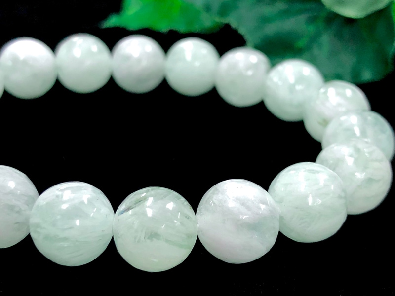 たっぷり天使の羽！☆天然石ブレスレット/エンジェルフェザーフロー