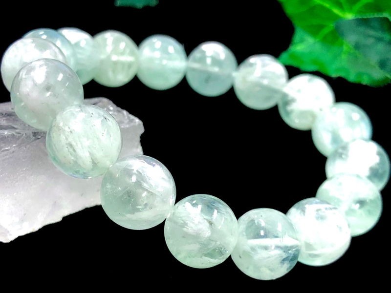 たっぷり天使の羽！☆天然石ブレスレット/エンジェルフェザーフロー