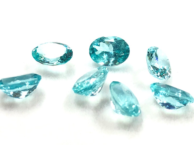 ギャオス！綺麗なアパタイトたん！ 透明度◎華やかなネオンカラー☆宝石ルース/アパタイト(apatite