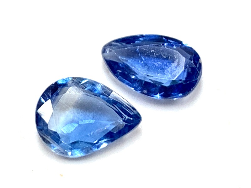AAA級天然藍晶石（カイヤナイト）丸玉YT3U3/270U111D AAA級天然藍晶石（カイヤナイト）丸玉YT3U3/270U111D 2025年最新