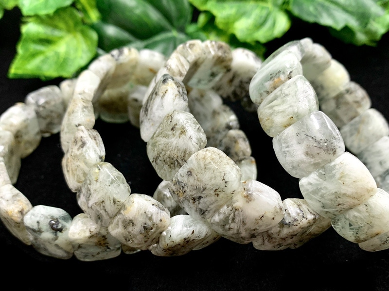 ★エンジェルフェザーフローライトとデンドリティッククォーツのブレス★ ☆エンジェルフェザーフローライトとデンドリティッククォーツのブレス☆