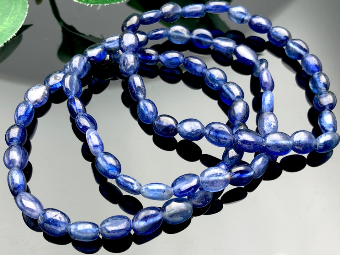 世界四大宝石☆艶やかなブルーカラー☆天然石ブレスレット/サファイア
