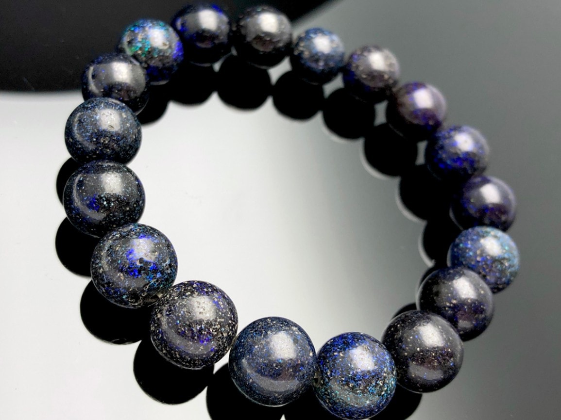 極上品質 大玉 マダガスカル産 レインボームーンストーン 天然石