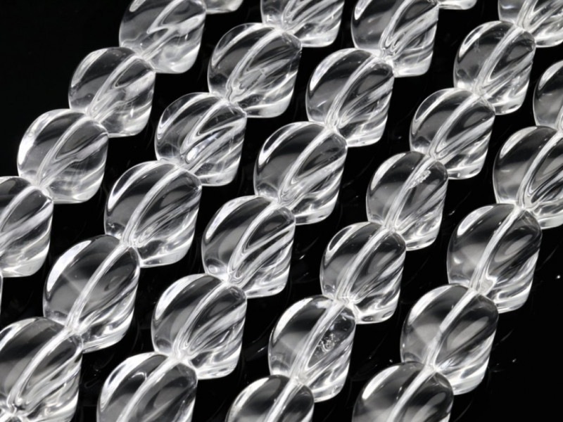 キラキラの輝き☆美しいカット☆5A/天然石ビーズ/水晶/ツイストライス  