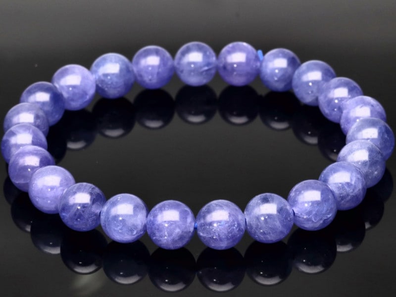 1点物☆光によって色を変える幻想的な石☆天然石ブレスレット