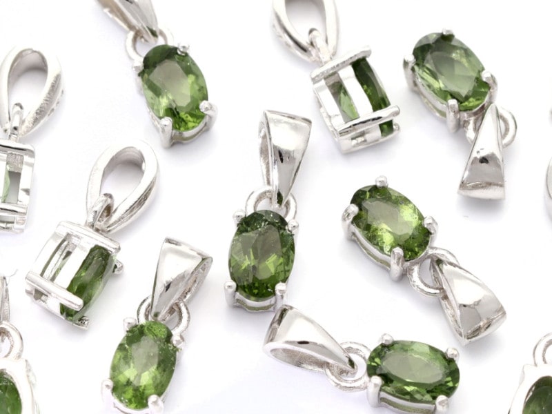 超希少！究極のレア石！☆高品質☆神秘の石☆チェコ共和国産☆sv925  