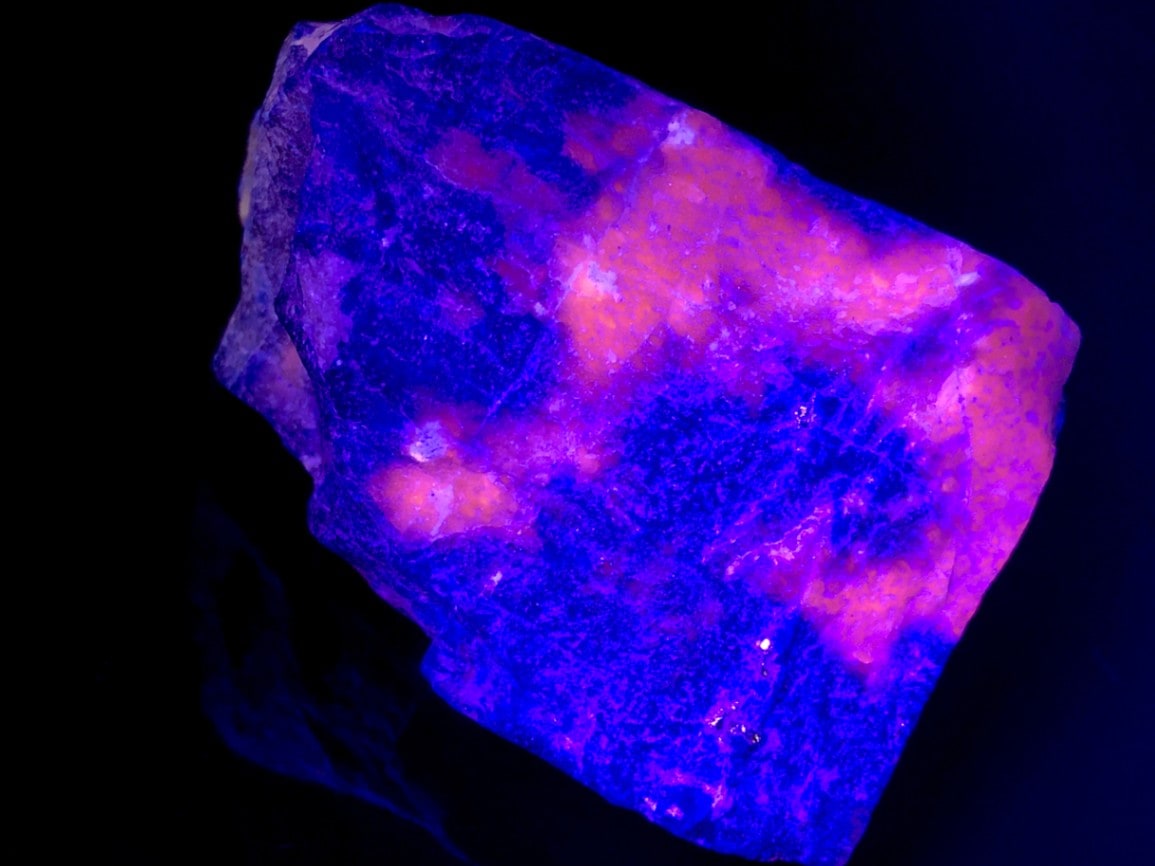 1点物】希少石☆蛍光タイプ☆アフガニスタン産☆天然原石/アフガナイト