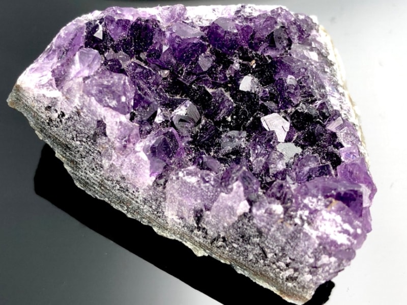 最高品質！ウルグアイ産⭐️アメジストたまごクラスター⭐️結晶の上に更に結晶⭐️ N68 楽天市場】ウルグアイ産＜最高品質＞アメジスト原石クラスター