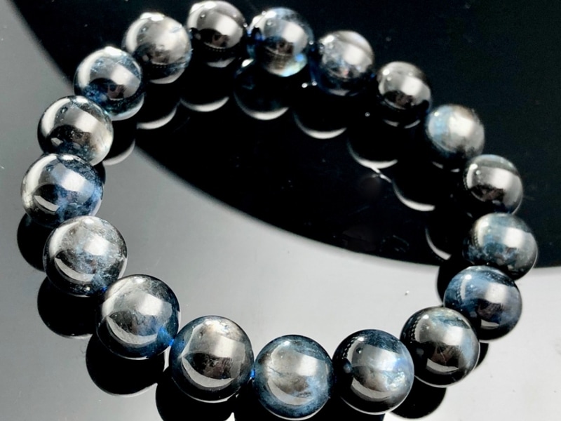 【極上,美品,小粒】ブラックシラーアクアマリン　８㎜　ブレスレット　希少 極上,美品,小粒】ブラックシラーアクアマリン8㎜ブレスレット希少