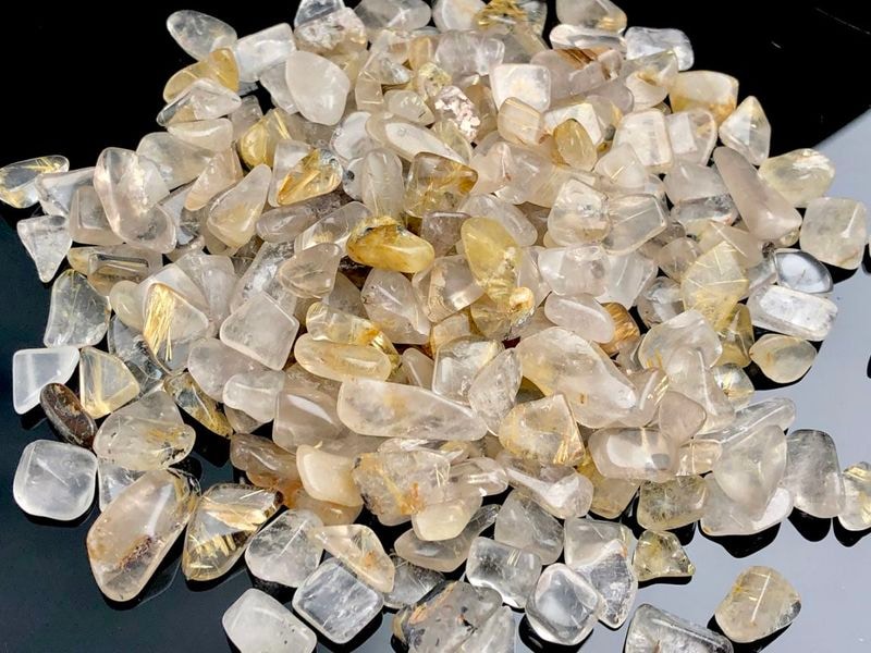 ¶˾塪ˤäפŷФå/֥饸뻺/륯(Rutilelated quartz/˿徽)/L/1kg/γ5-15mmŷ/ѥȡۡڥꥫġ󡦹ŸϽŸ㤤դ