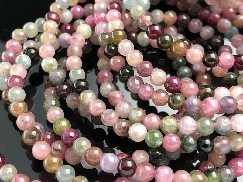 �֥饸�뻺��ŷ���Х֥쥹��å�/�ߥå����ȥ�ޥ��(Tourmaline/�ŵ���)/�饦���/��4mm/1�ܡ�ŷ����/�ѥ���ȡ���ۡڥ���ꥫ�ġ����󡦹��Ÿ�����������Ͻ�Ÿ���㤤�դ���