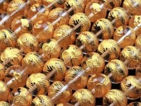 開運・運気上昇運★南の霊獣「朱雀」★職人の手彫り！★天然石ビーズ/水晶四神彫/朱雀/ラウンド/12mm/1連【天然石/パワーストーン】【アメリカツーソン・香港展示会・世界各地出展品買い付け】|天然石・