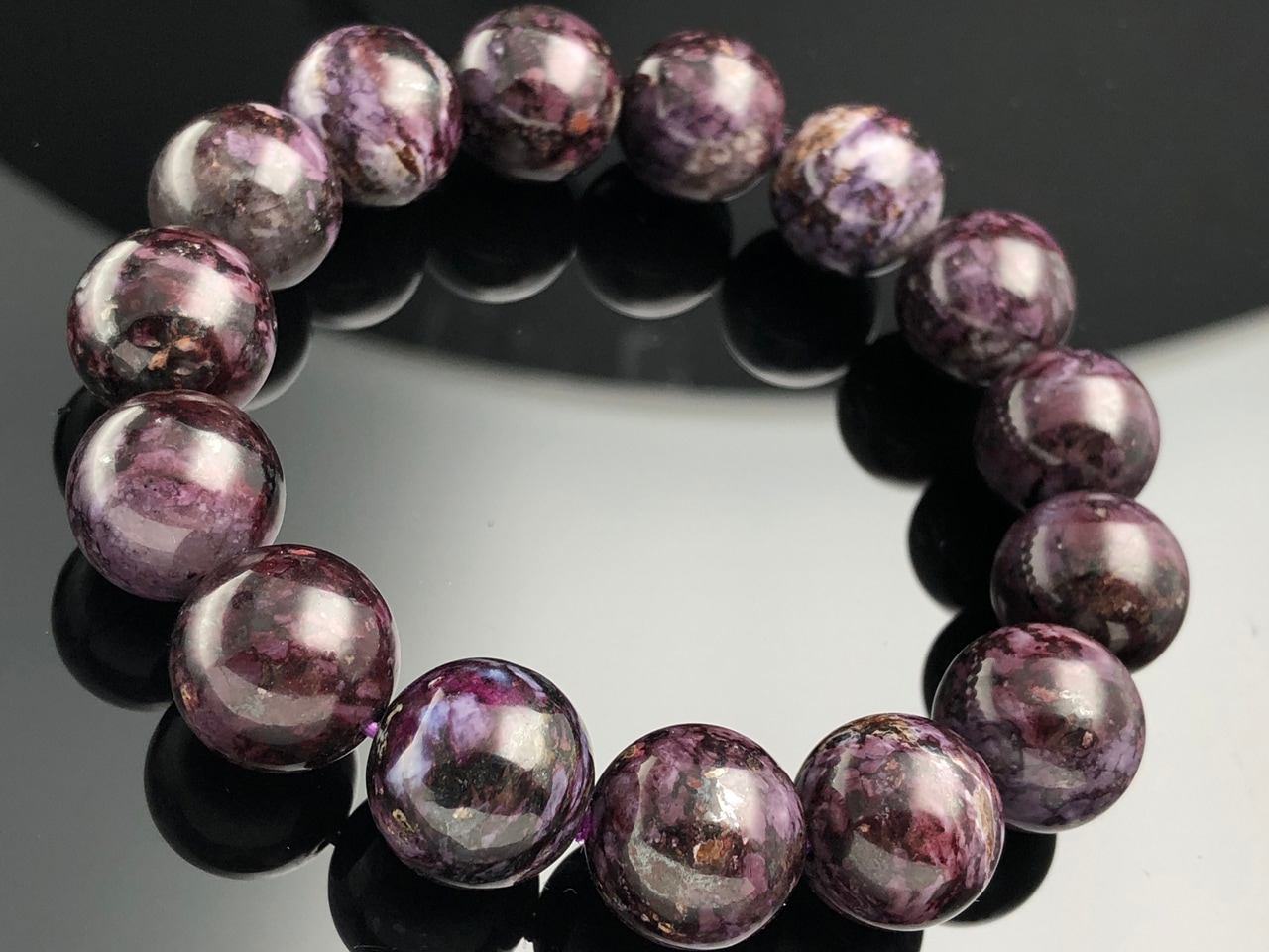 高品質]南アフリカ産スギライトブレスレット（約9.5mm玉） - 埼玉県