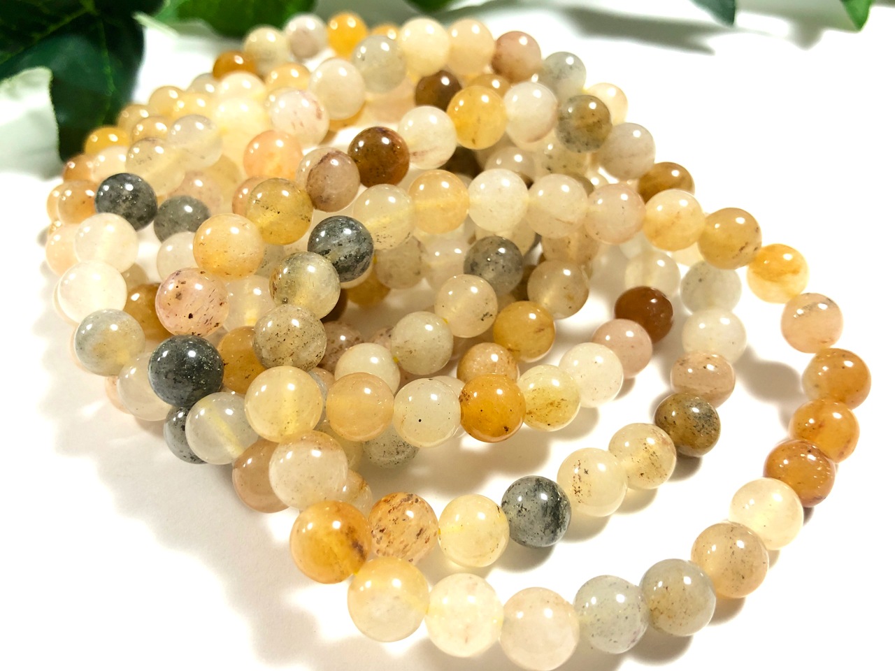 天然石（カラークオーツ、ジェイド、淡水パール、等）のチャーム、ハンドメイド 人気！☆鮮やかでカラフル☆天然石ビーズ⁄シルバーグレージェイド⁄約