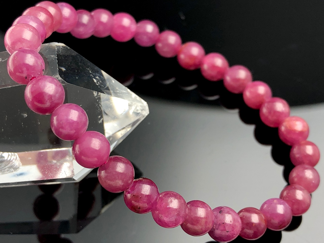 ルビー/ストロベリー/ピンククンツァイト の美しいブレス 秋紫ブレス ルビー⁄ピンククンツァイト⁄レインボー - MARVE BELLE\u0027S