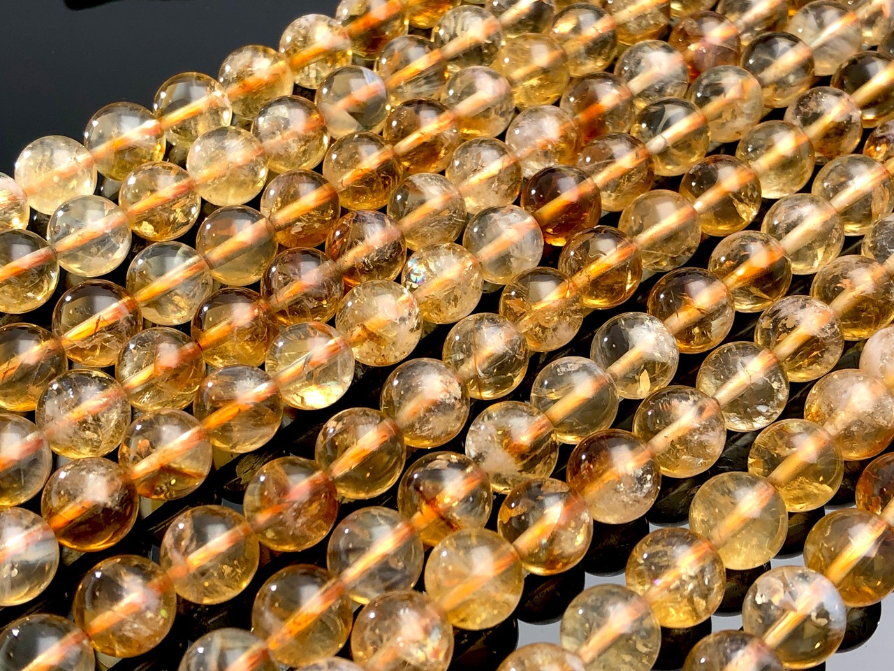 金運の定番石☆美レインボー入り！☆天然石ビーズ/シトリン（黄水晶  