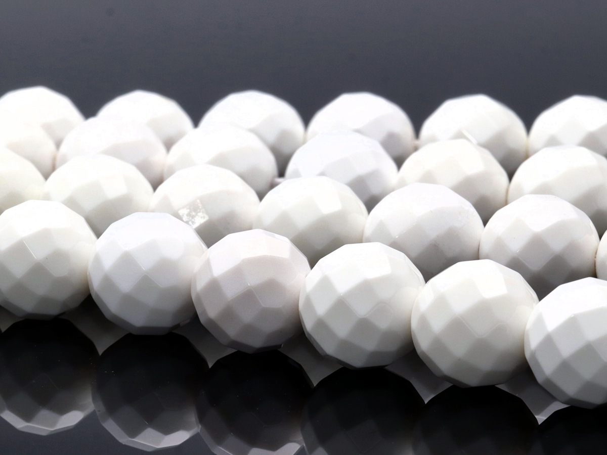 優しいホワイトカラー☆天然石ビーズ/ホワイトアゲート（ホワイト